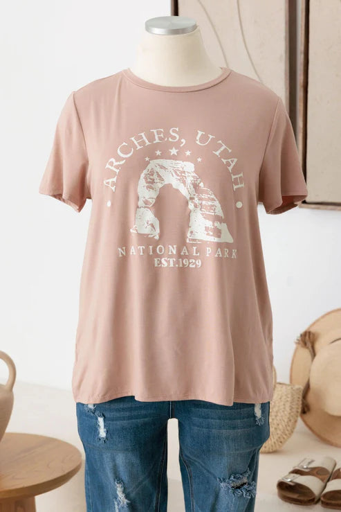 Curvy Arches Utah National Park Graphic Tee