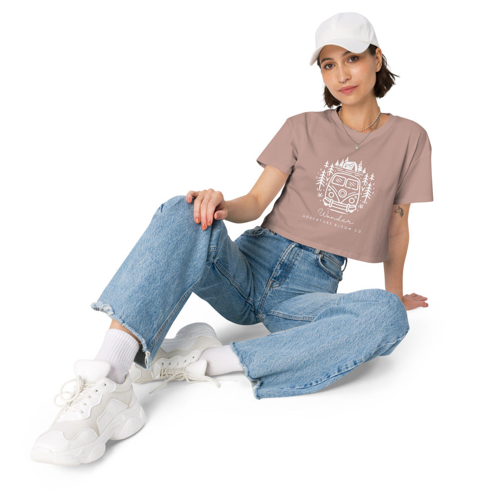 Adventure-Ready Wild Wanderer Cropped T-Shirt for Women in Dusty Pink